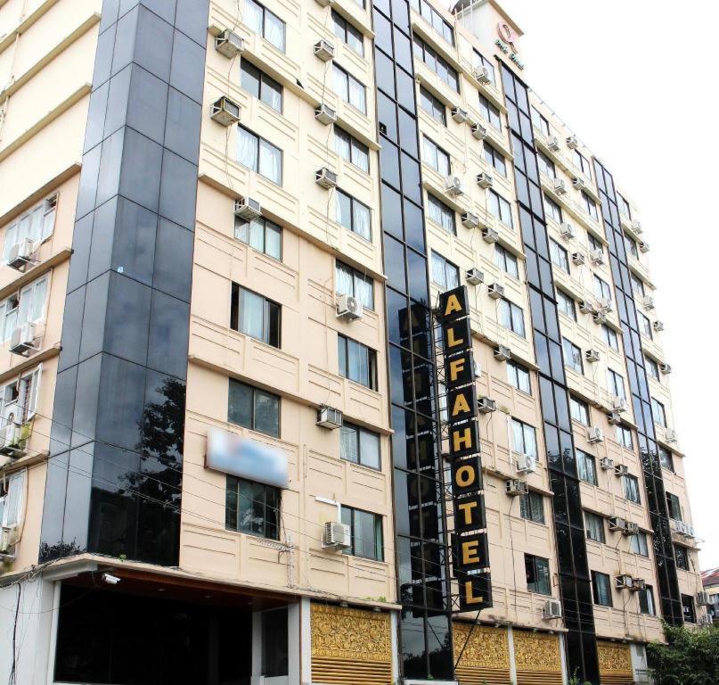 Alfa Hotel Yangón Exterior foto